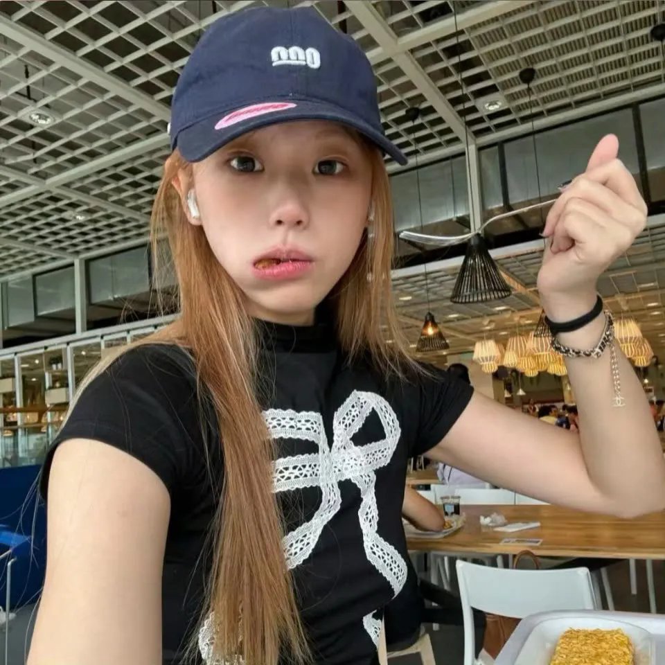 我和老板的恋情曝光了